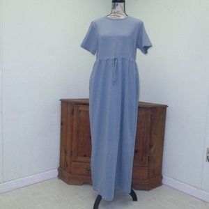 Maxi Dress with Drawstring and Pockets